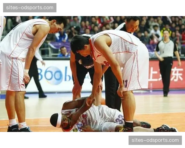 张宁左大腿肌腱部分撕裂 山西锋线核心需休战6-8周